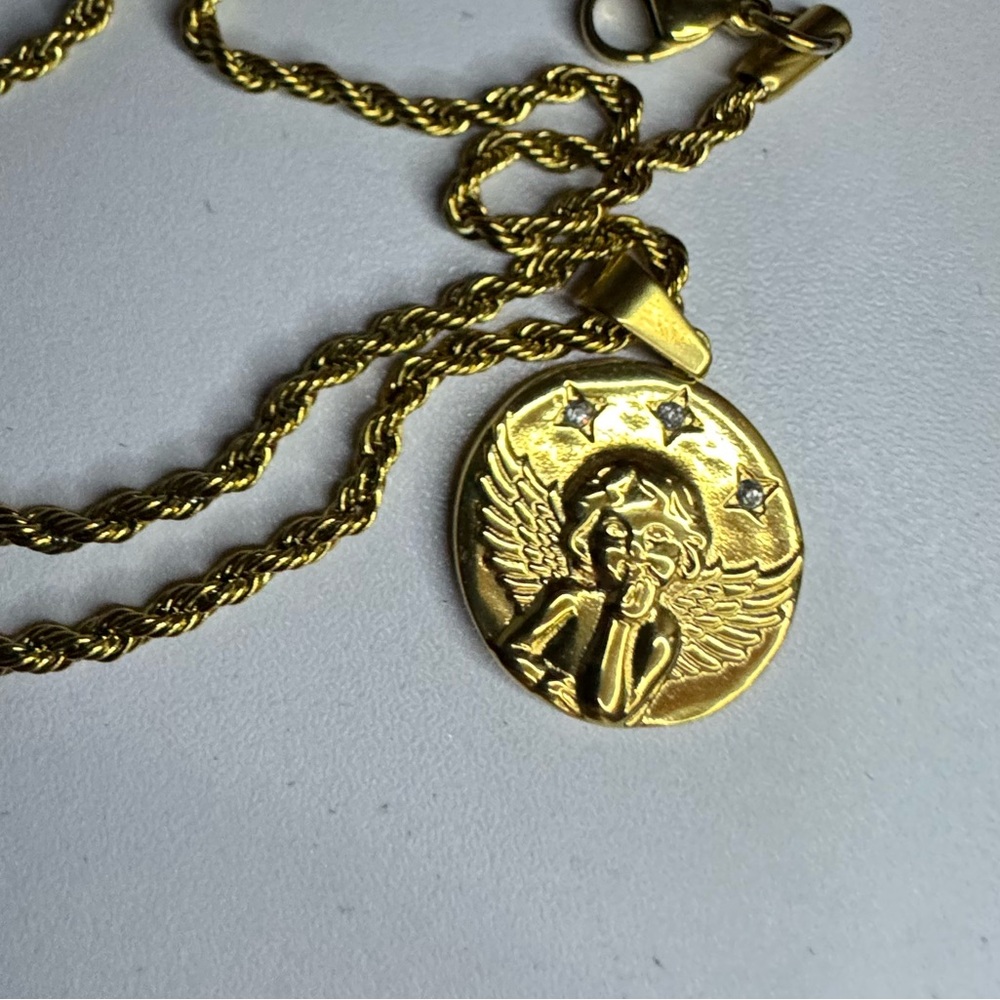 New Gold Angel Pendant Necklace